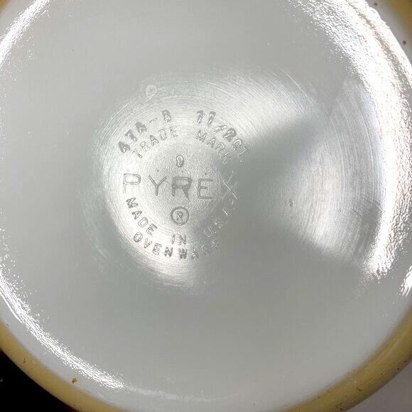 Vintage Pyrex Homestead Casserole Set with Solid Lids - Picture 7 of 15